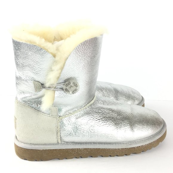 UGG Silver Glitter Metallic Boots Shearling Fur Button Women Size 6 - Picture 1 of 6